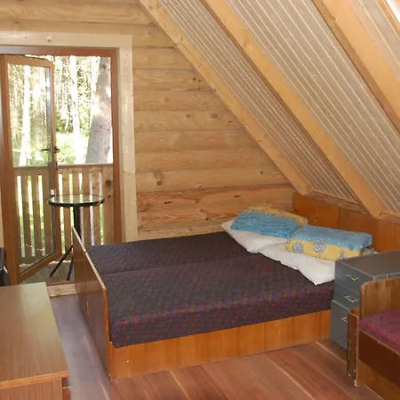 Edmundas Деревянный коттедж